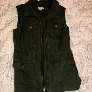 Zip up vest